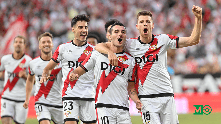 Foto Rayo Vallecano Europa 2025 celebrando victoria